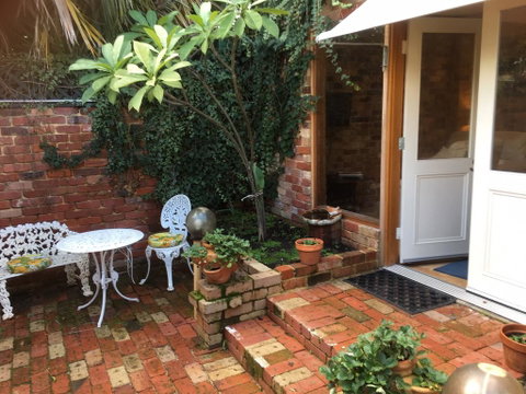 Gorgeous Studio 2 Minutes From The Heart Of Subiaco - Accommodation Tasmania 0