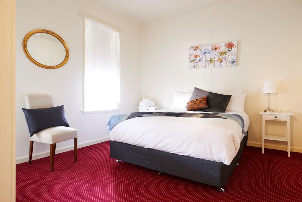 Homewood VIC Accommodation Tasmania