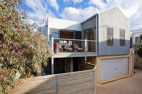 Great Ocean Retreat 5-7 - Accommodation Tasmania 0
