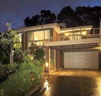 Great Views/Location 5 bedrooms in Glen Waverley - Accommodation Tasmania