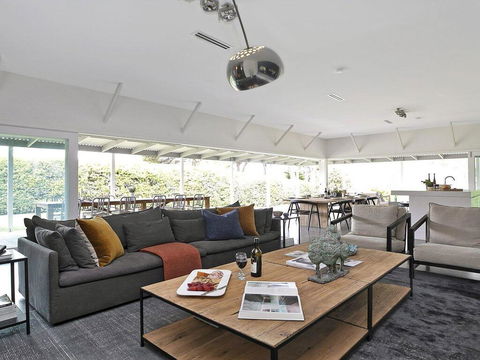Greywood - Classic Highlands Charm & Serene Living - Accommodation Tasmania 3