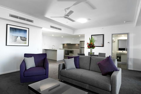 H On Mitchell Apartment Hotel - Accommodation Tasmania 3