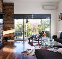 Harlequin - Accommodation Tasmania