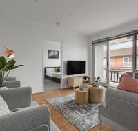 Heart of Ormond Apartment by Ready Set Host - Accommodation Tasmania