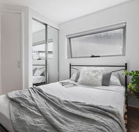 Heart of Sandringham Apartment by Ready Set Host - Accommodation Tasmania