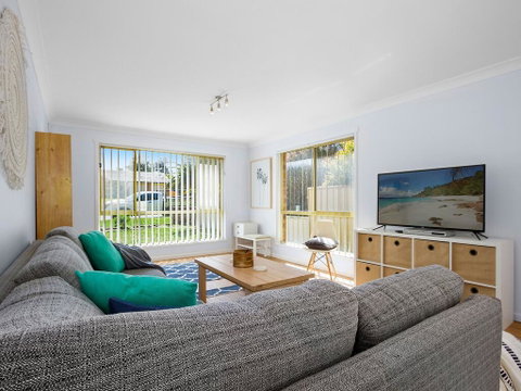 Hello Sunshine - 50m To Beach Access - Accommodation Tasmania 3