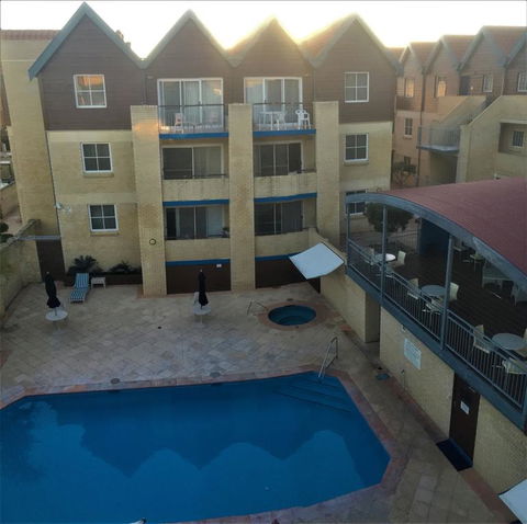 Hillarys Executive Apartment - Accommodation Tasmania 0