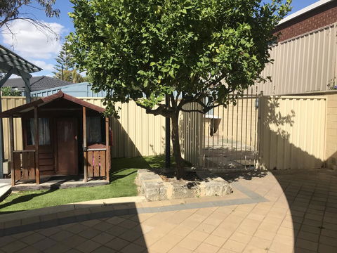 Hillarys Family Holiday Home - Accommodation Tasmania 3