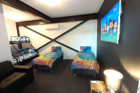 Hobart Waterfront Luxury Retreat - Accommodation Tasmania 1