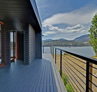 Hobart Waterfront Luxury Retreat - Accommodation Tasmania