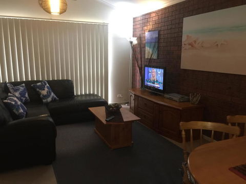 Holiday Home In The Heart Of Anglesea - Accommodation Tasmania 3