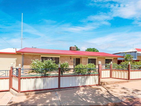 Home Away From Home - Accommodation Tasmania 0