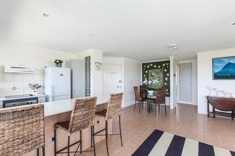 Home Away From Home With Sweeping Ocean Views - Unit 12, 60 Peregian Esplanade - Accommodation Tasmania 3