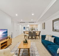 HomeHotel New and Comfort 3 Bedrooms security Apt - Accommodation Tasmania