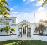 Island living in the heart of Noosa - Accommodation Tasmania