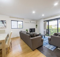 ISOLATION READY Super Size Me Top Location. Isolation Ready. Sanitised. Free CAT Bus Pool Gym and everything at your finge - Accommodation Tasmania