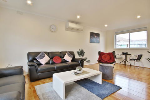 Ivy Units Glen Waverley - Accommodation Tasmania 2