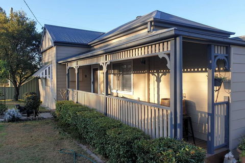 Jasmine Cottage - Accommodation Tasmania 0