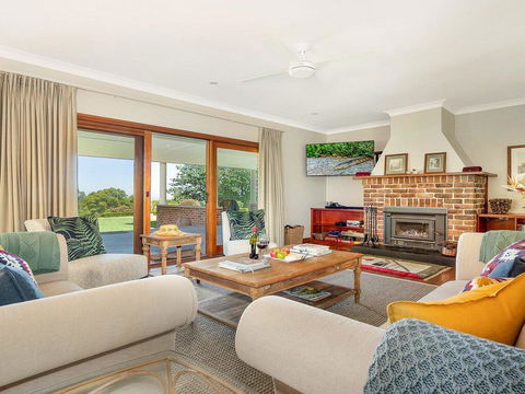 Jaspers Brush - Tranquil Gardens & Stunning Views - Accommodation Tasmania 2