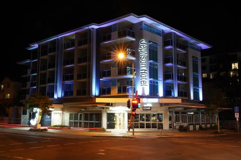 Jephson Hotel & Apartments - Accommodation Tasmania 0