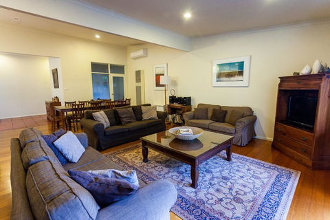 Jordan House - Accommodation Tasmania 0