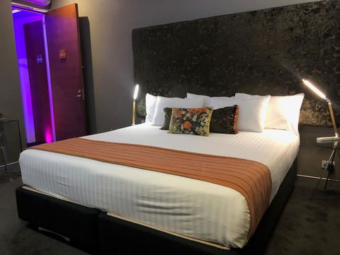 Junction Hotel - Accommodation Tasmania 2