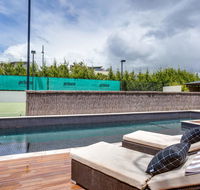 Kalina Retreat resort style tennis  pool - Accommodation Tasmania