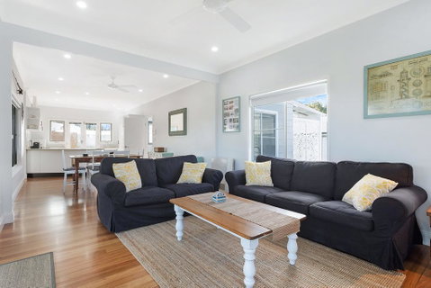 Kesla Beach House - Accommodation Tasmania 3