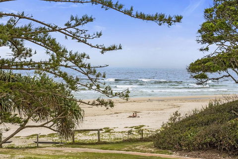 KINGSCLIFF NOR NOR EAST 101 ON MARINE PARADE - Accommodation Tasmania 0