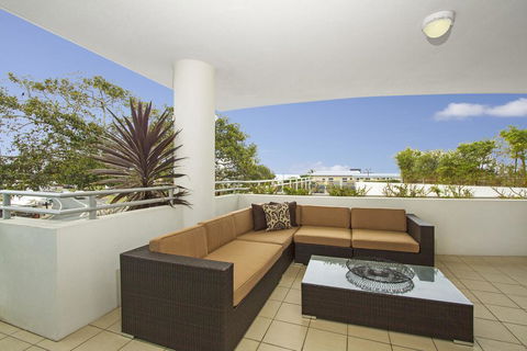 KINGSCLIFF OCEAN VIEW TERRACE BY THE FIGTREE 5 - Accommodation Tasmania 1