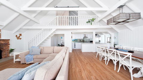 Kingsley Beach House - Boat Harbour - Accommodation Tasmania 0