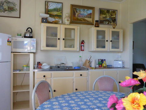 Kitches Cabin - Accommodation Tasmania 2