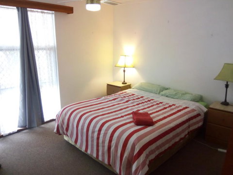 Kite Surfers House - Accommodation Tasmania 0