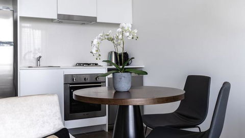 KOZYGURU Chatswood Luxury Studio NCH088 - Accommodation Tasmania 1