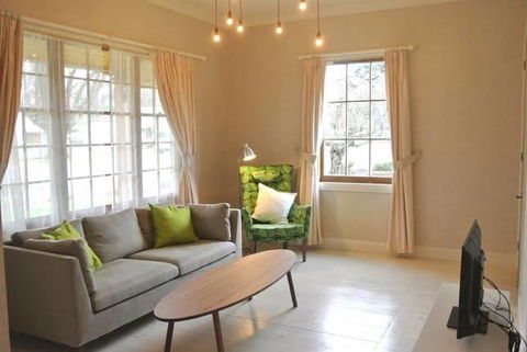 La Maisonette - Gorgeous 2 Bedroom - Accommodation Tasmania 0