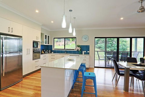 Laguna Views - Airlie Beach - Accommodation Tasmania 2