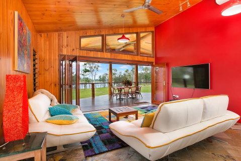 Lake Tinaroo Waterfrontage - Accommodation Tasmania 0