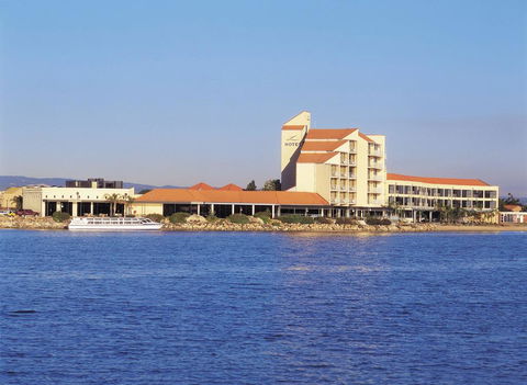 Lakes Hotel - Accommodation Tasmania 0