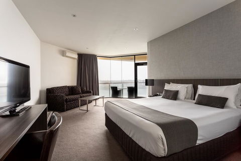 Lakes Hotel - Accommodation Tasmania 1