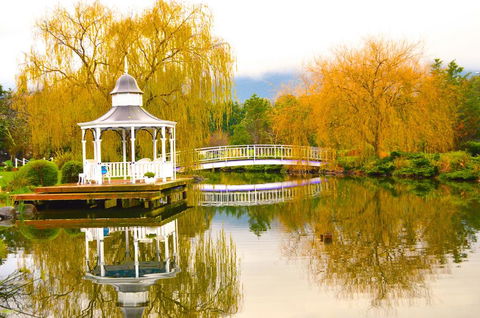 Lakeside Cottage Luxury B&B - Accommodation Tasmania 0