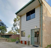 Lakeside Townhouse - Accommodation Tasmania