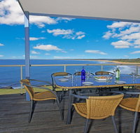 Le Vista - panoramic views looking south - Accommodation Tasmania