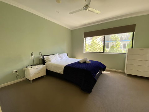 Lighthouse Apartments On The Strand - Accommodation Tasmania 3