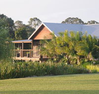 Lilies Luxury Retreats - Accommodation Tasmania
