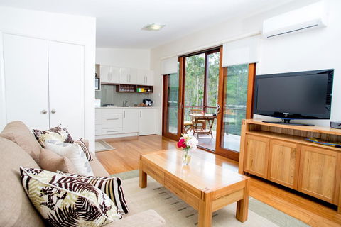 Lilypad Luxury Cabins - Accommodation Tasmania 0
