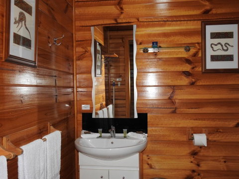 Lumera Eco Chalets - Accommodation Tasmania 2