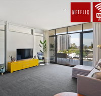 Luxe Furnished City Skyline Views - Accommodation Tasmania