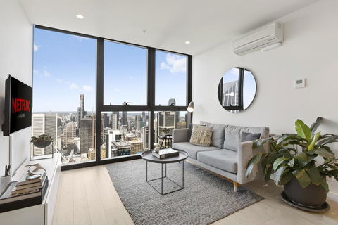 Luxuria Apartments - EQ Tower - Accommodation Tasmania 0