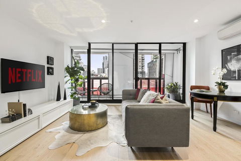 Luxuria Apartments - Manhattan - Accommodation Tasmania 0
