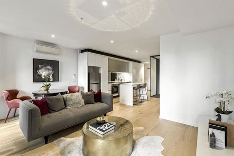 Luxuria Apartments - Manhattan - Accommodation Tasmania 1